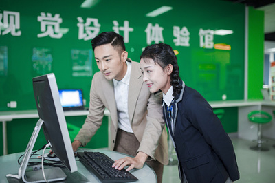 女生學習電子商務的前景與發展機遇